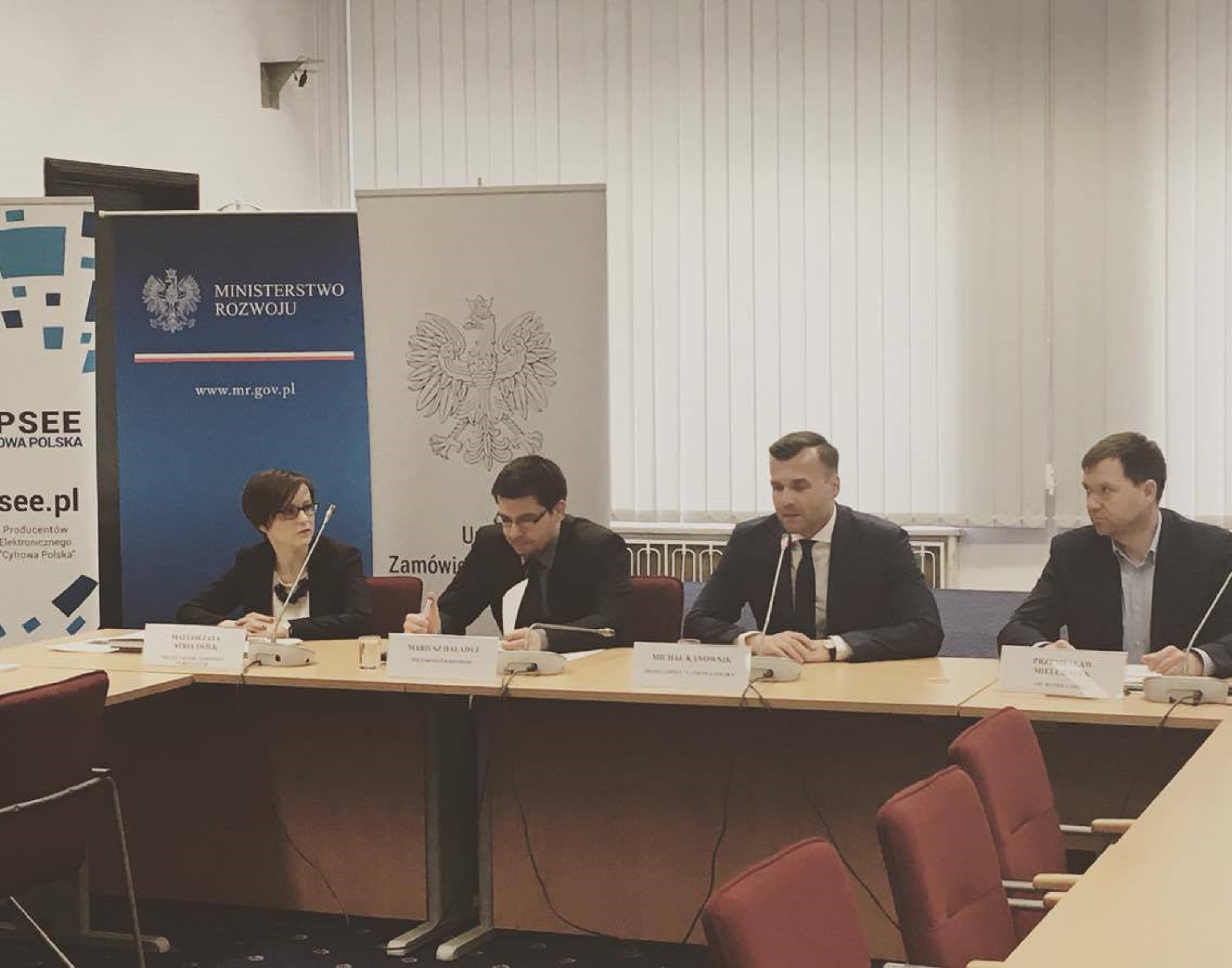 ZIPSEE „Cyfrowa Polska” z kampanią o zamówieniach publicznych