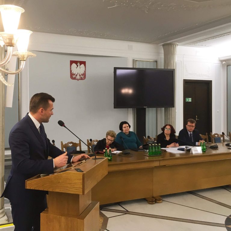 ZIPSEE popiera ustawę zwiększającą transparentność OZZ-ów