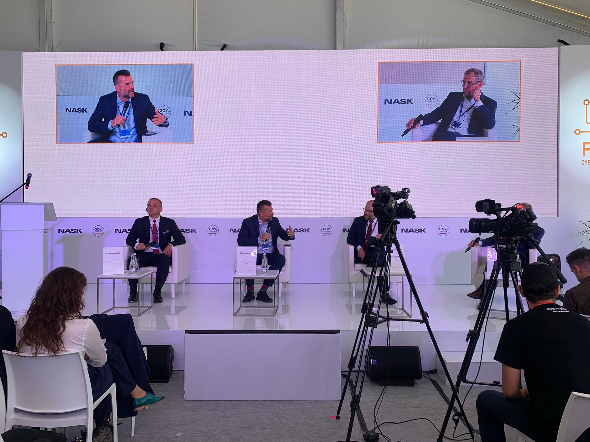 Cyfrowa Polska na Forum Ekonomicznym o rynku e-commerce, opłacie reprograficznej i cyberbezpieczeństwie