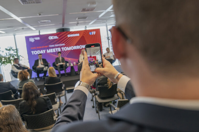 Edukacja technologiczna kluczem w rozwoju młodego pokolenia. Rusza nowa edycja programu Solve For Tomorrow